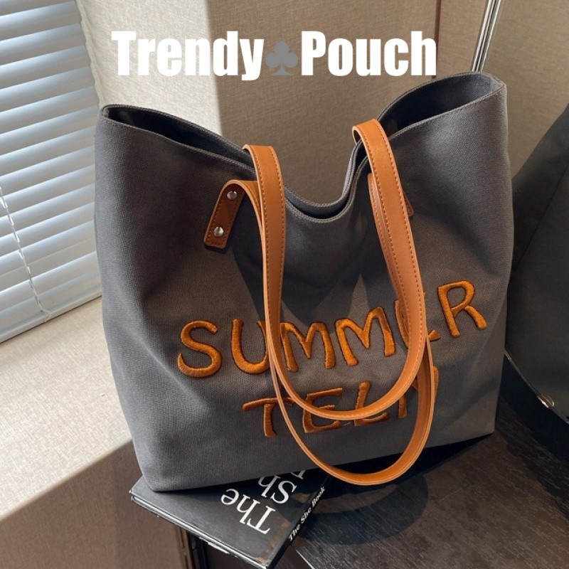 TRENDY POUCH พร็อพผู้หญิงความจุขนาดใหญ่ใหม่สบายๆอเนกประสงค์หนึ่งไหล่วิทยาลัยนักเรียนชั้นกระเป๋า