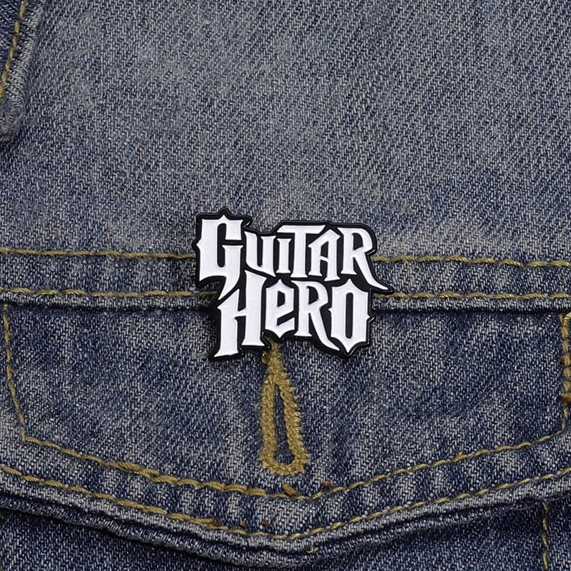 กีตาร์ Hero ข้อความกระเป๋าเป้สะพายหลัง Badge Music Rhythm เกมเคลือบเข็มกลัดเสื้อผ้าแฟชั่นอุปกรณ์เสริมของขวัญเครื่องประดับสําหรับเพื่อน