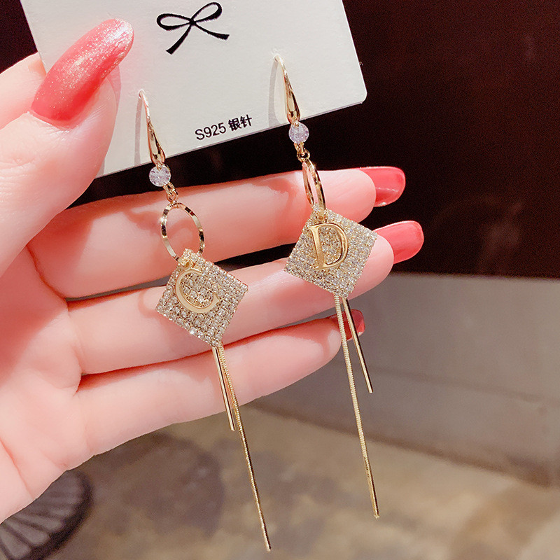 Mipq New Style D Letter Tassel Ears.ต่างหูขายดี 14K ต่างหูรักษาสีทองคําแท้หนา