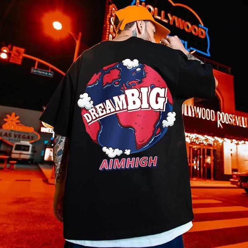 【XRP】【VT】American Retro Street Graffiti Earth พิมพ์รอบคอแขนสั้นผู้ชายและผู้หญิงฤดูร้อนเสื้อยืดขนาดให