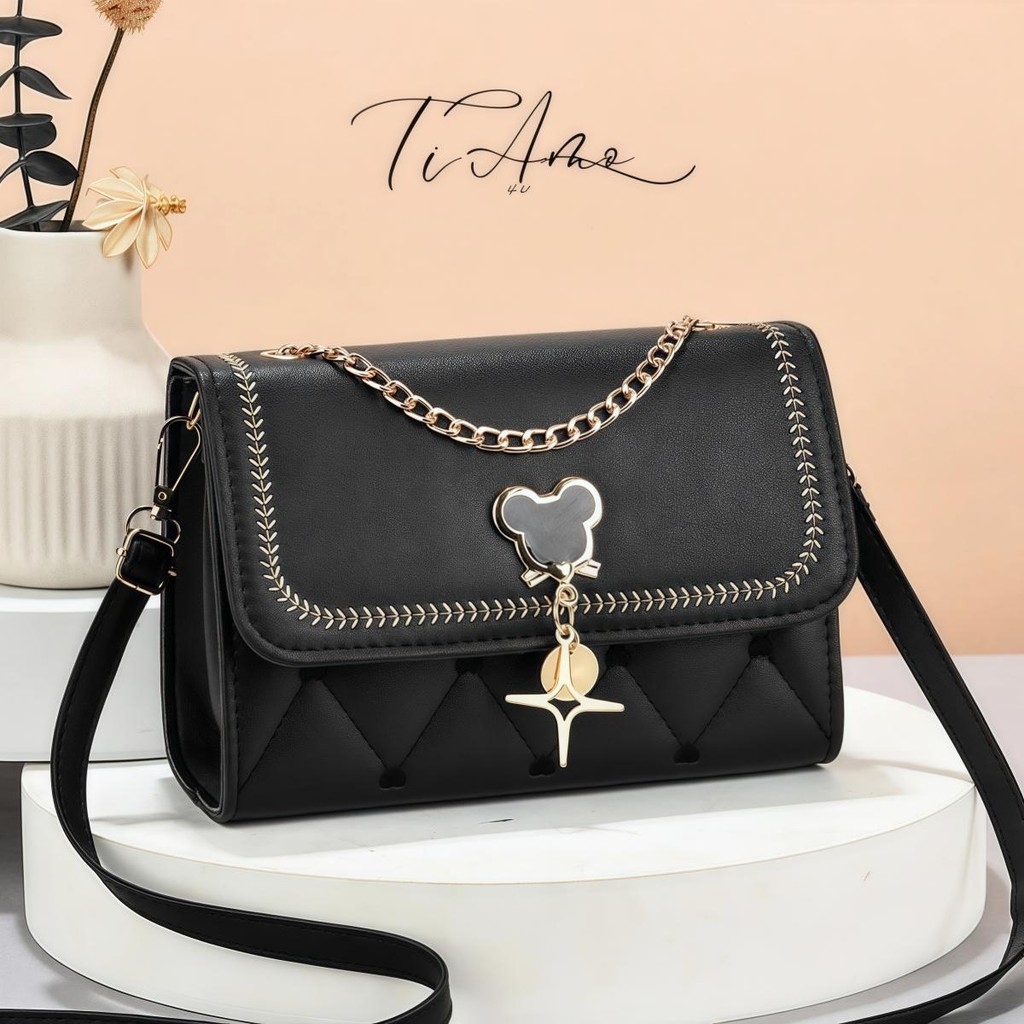 กระเป๋าสานไทยลายเมฆ | ลายสี่เหลี่ยมคลาสสิก+สายปรับสะพาย | สีดำเงาวาว+ลายมิกกี้เมาส์ | สไตล์มินิมอลโรแมนติก