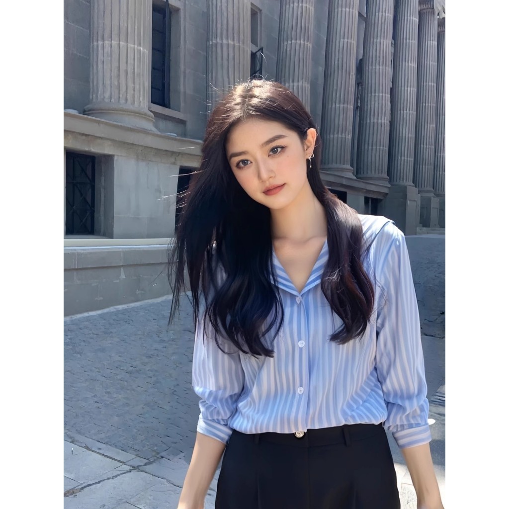 เสื้อเชิ้ต MCB410 ลายทางคอปกสวยมีความคลาสสิกและสวยงามเน้นการผสมผสานระหว่างลายทางและความมีสไตล์ผู้หญิ