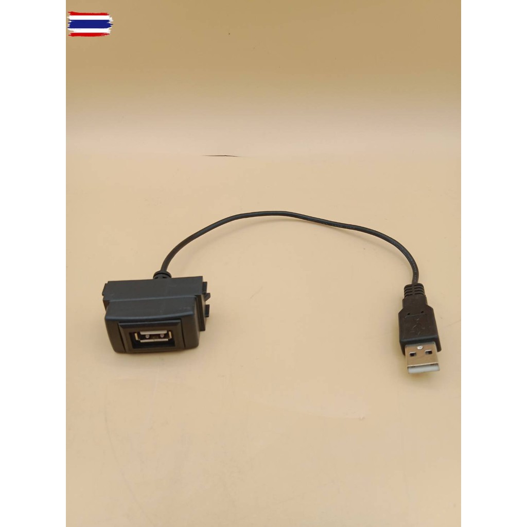 USB ผู้ออกเมีย สำหรัใส่เ้าสวิตตรงรุ่นรถ Nissan สำหรั March Almera Tiida Teana Navara