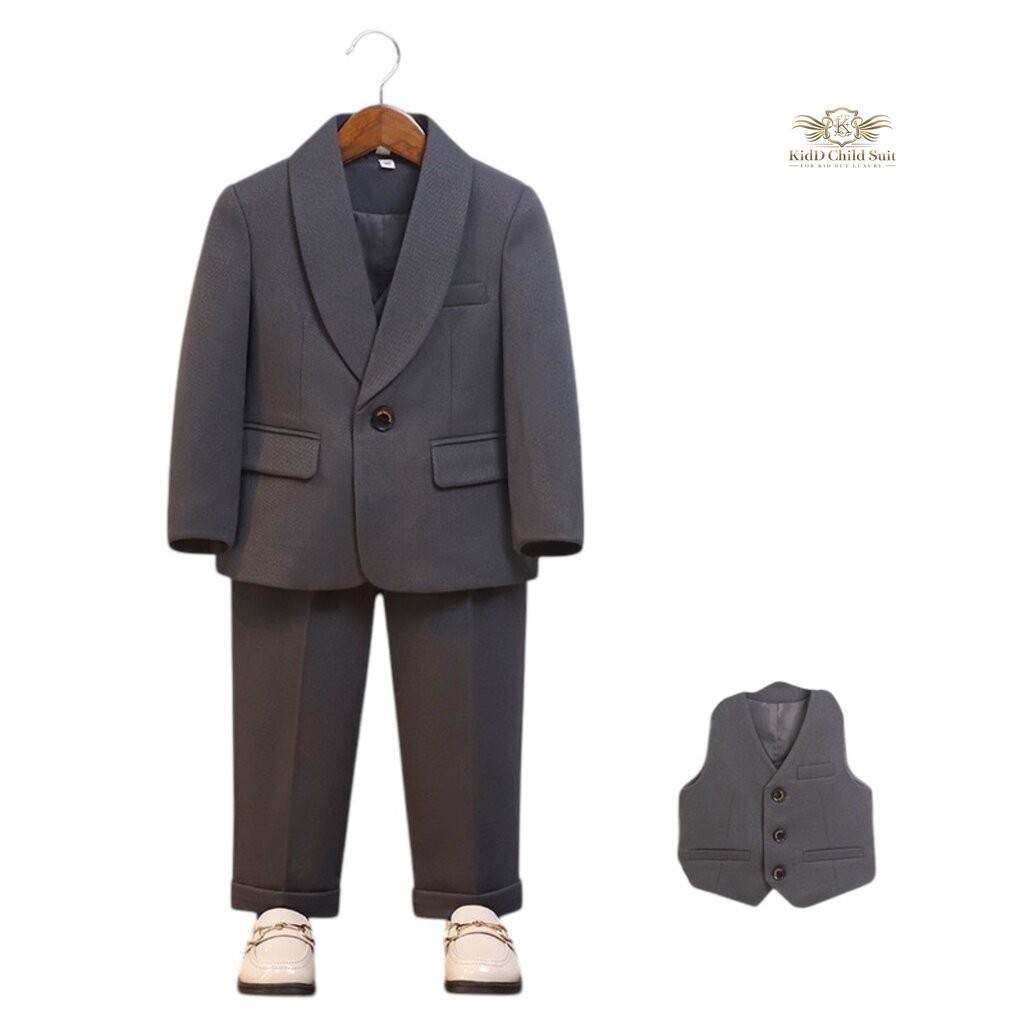 Gray Baby suit สูทเด็ก Shawl Lapel ชุดไปงาน สูทสีเทา เซท 3 ชิ้น เสื้อสูท+เสื้อกั๊ก+กางเกง ขนาด 140, 150 (6 ถึง 11 ปี)