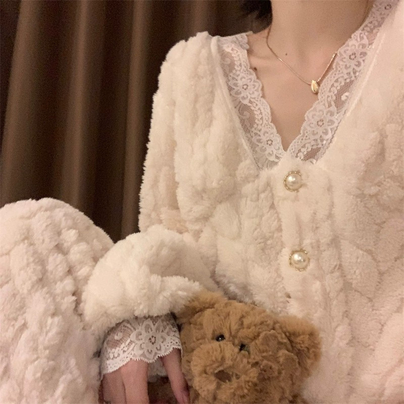 ชุดนอนขนแกะปะการังผู้หญิงฤดูใบไม้ร่วงและฤดูหนาวแขนยาวใหม่ อิน สไตล์ขนแกะเรียงรายหนาชุดฤดูหนาวของผู้หญิงเสื้อผ้าที่บ้