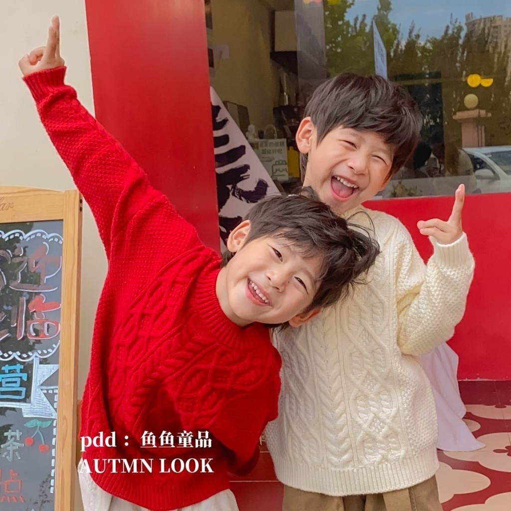 ชายเสื้อกันหนาวฤดูใบไม้ร่วงและฤดูหนาวหนาสีแดงปีใหม่คลาสสิกบิดสีแดงเด็กเสื้อสวมหัวความร้อนถักเสื้อกันหนาว