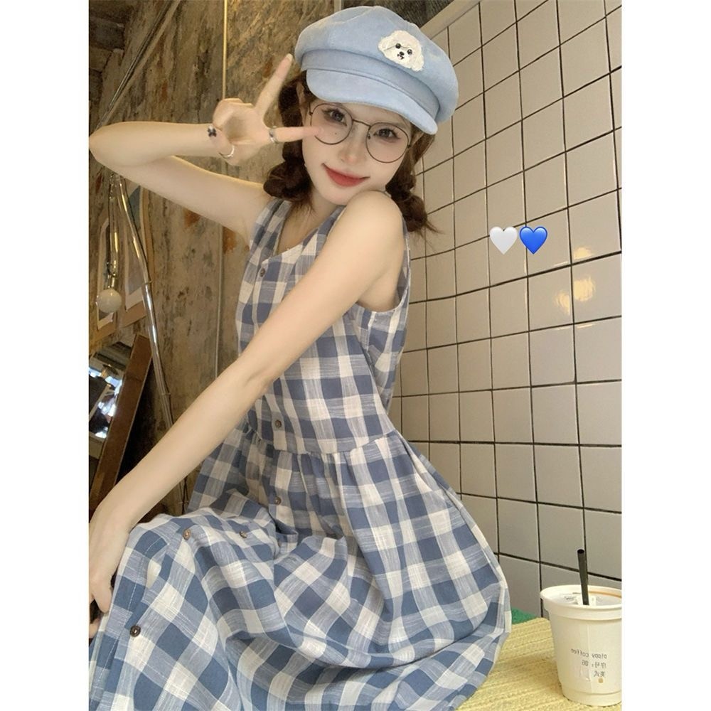 ชุดเดรสแขนกุดลายตารางวินเทจ 2025 สีน้ำเงิน ฤดูร้อนใหม่ เสื้อกล้ามลำลอง สลิม ชุดยาวขี้เกียจ เสื้อคลุมถักมิงค์ CJAD