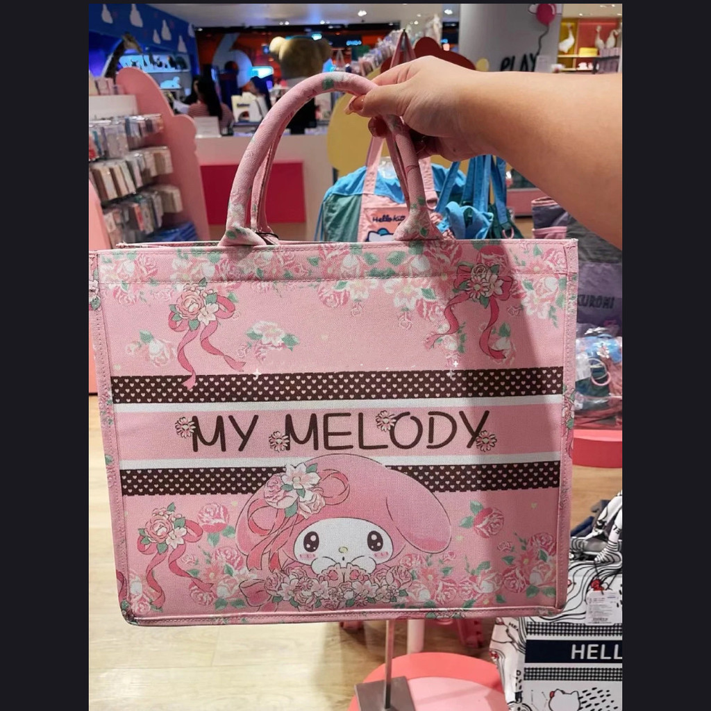 HelloKitt กระเป๋าถือ Commuter ความจุขนาดใหญ่ Tote กระเป๋าผ้าใบ กระเป๋าผ้าใบ Kuromi พิมพ์สไตล์ขี้เกียจน่ารัก Tote Bag