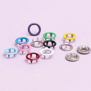 ชุดตอกพร้อมกระดุม 9.5 มม จำนวน 100 ชิ้น ชุดคีมติดกระดุมแป๊ก ชุดกระดุมแป๊ก DIY พร้อมคีมตาไก่