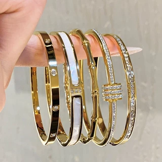 สร้อยข้อมือผู้หญิงTitanium Steel Zircon หรูหราไม่ซีดจาง