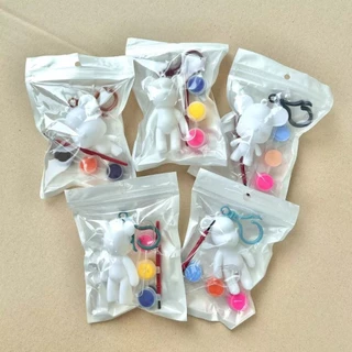 Painting Doll ตุ๊กตาระบายสีพร้อมพวงกุญแจ สีและพู่กันครบเซ็ต เสริมทักษะความคิดสร้างสรรค์สำหรับทุกเพศทุกวัย