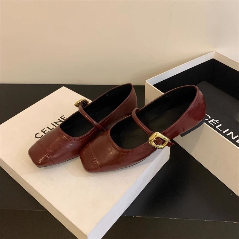 รองเท้าส้นแบน Soft-Soled Peas Shoes Flat Outer Wear Letter Hollow