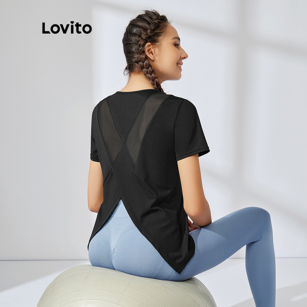 Lovito เสื้อกีฬา ทรงเข้ารูป เย็บตาข่าย ระบายเหงื่อ ระบายอากาศได้ดี สวมเล่นโยคะ สำหรับผู้หญิง L31ED030 (สีดำ)