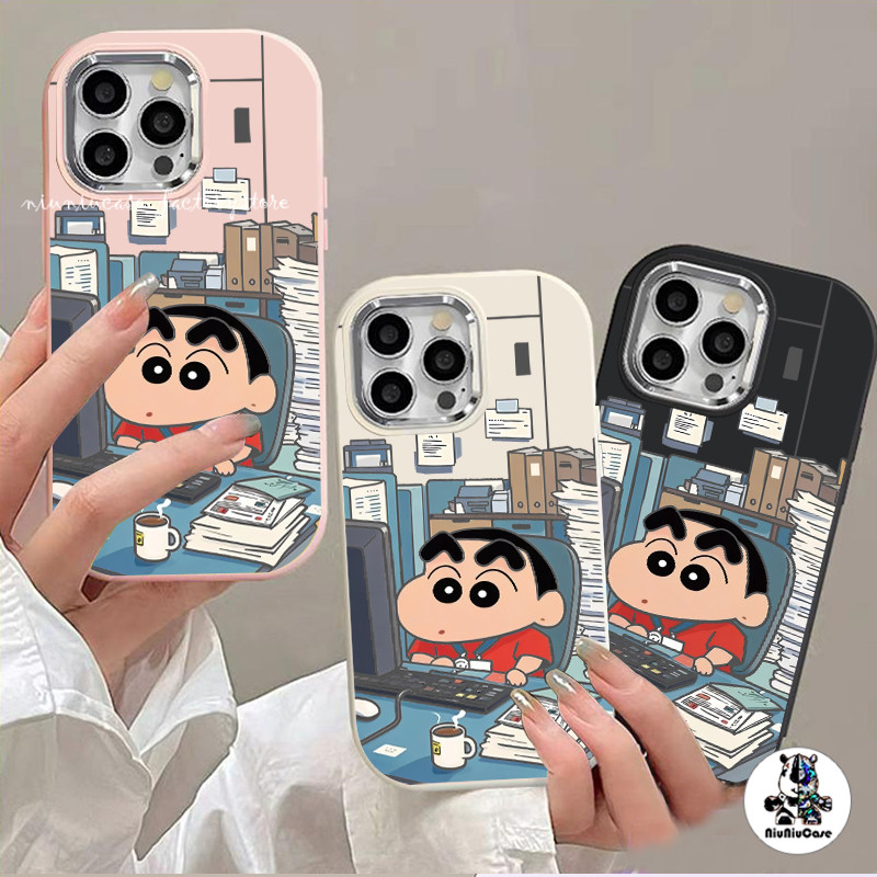 เคสไอโฟน For iPhone 13 12 14 11 15 16 Pro Max XR X 7P XS Crayon Shin Chan ลายกรอบโลหะน่ารักเคส กันกระแทกและเลนส์ป้องกัน