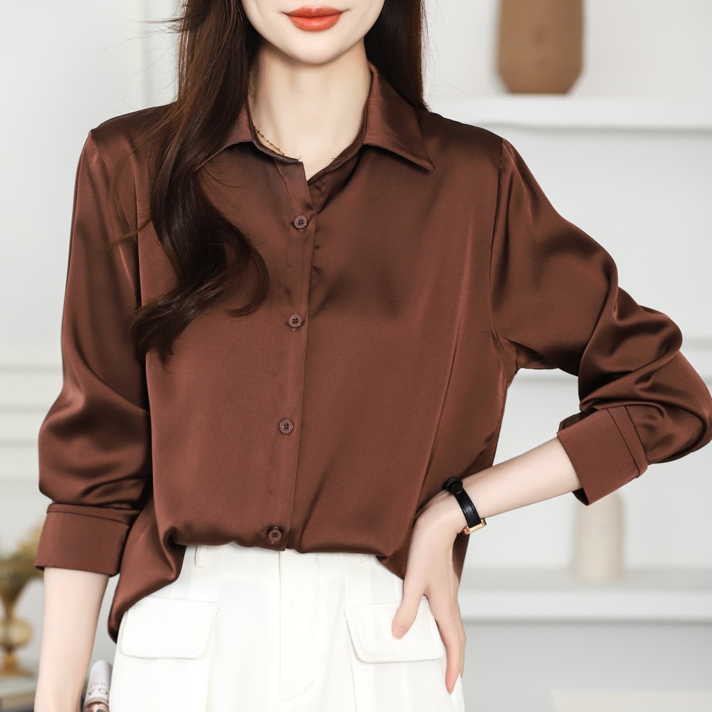 เสื้อเชิ้ตผู้หญิงผ้าซาตินสีน้ําตาลผ่อนคลายพอดีแขนยาวดูแลง่ายเหมาะกับสวมใส่ในชีวิตประจําวันและสํานักงาน