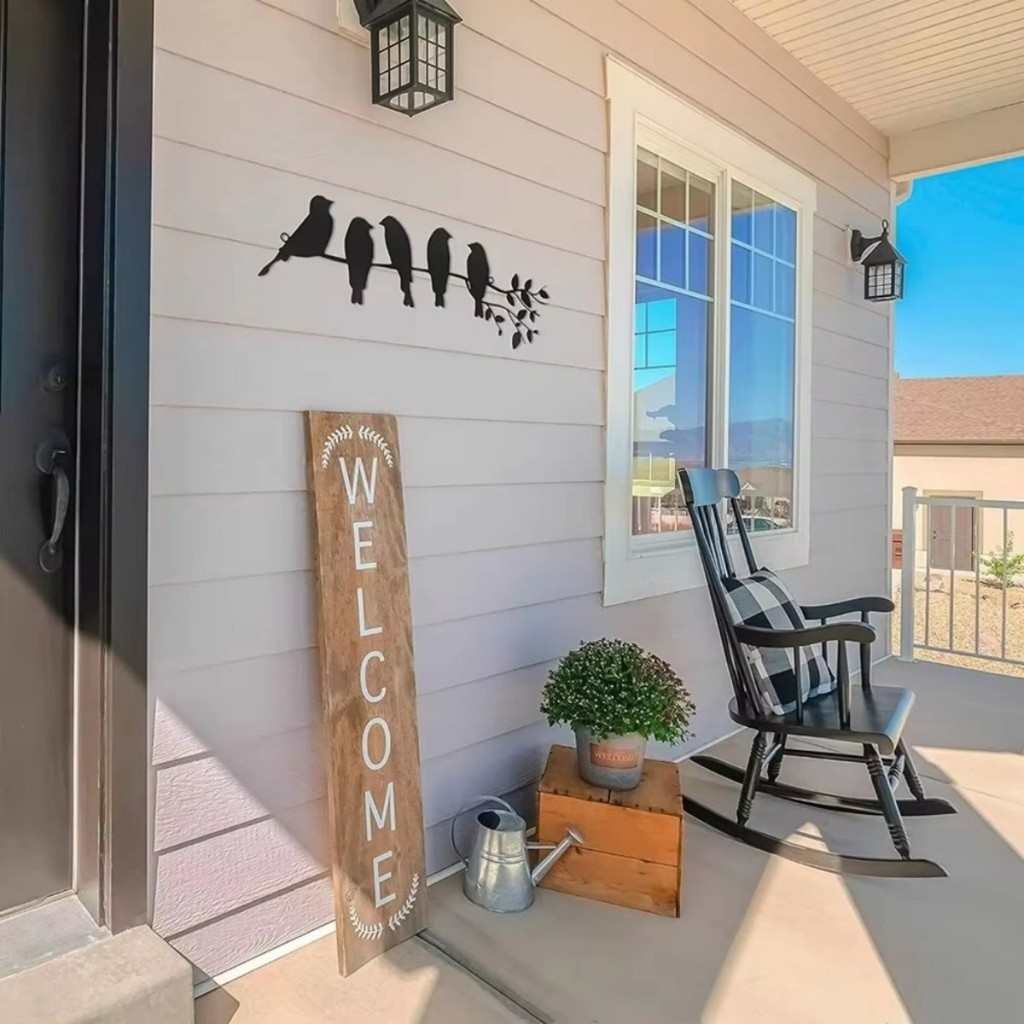 ศิลปะผนังนกโลหะ – 5 นกในสาขาที่มีประติมากรรมใบไม้ตกแต่งผนังหรูหราแขวนผนังโลหะทนทานเหมาะสําหรับบ้าน