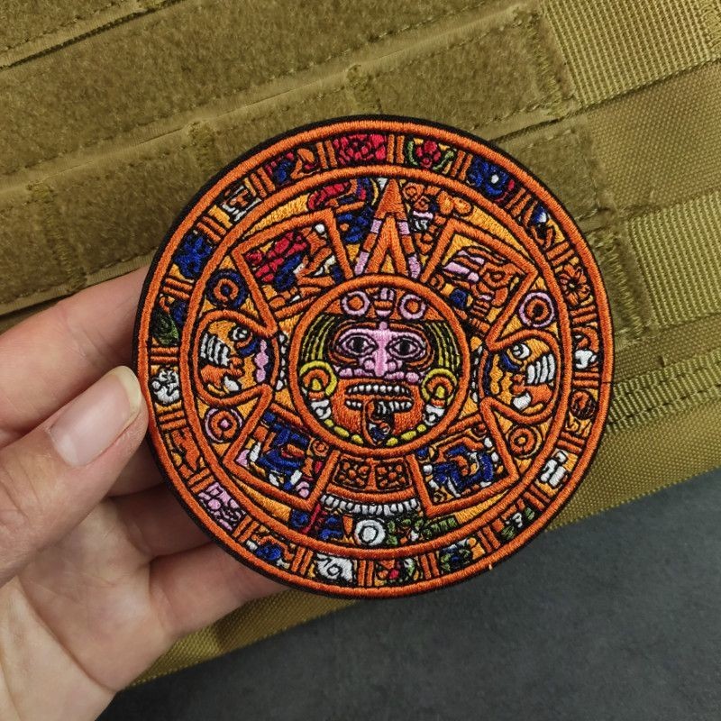 ✨ปฏิทินมายา✨Aztec Sun Stone Badge เย็บปักถักร้อยประณีตลึกลับ Rune Velcro Velcro เทปผ้าป้ายกระเป๋าเป้