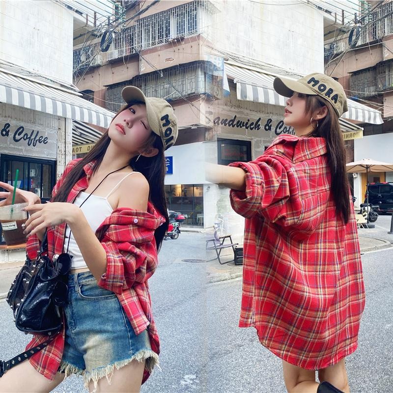 KOKO#เสื้อเชิ้ตลายสก๊อตสีแดง แขนยาวปกเสื้อแฟชั่นหลวมน่าสนใจ สำหรับสาวๆ ที่ชอบสไตล์วินเทจ #W514