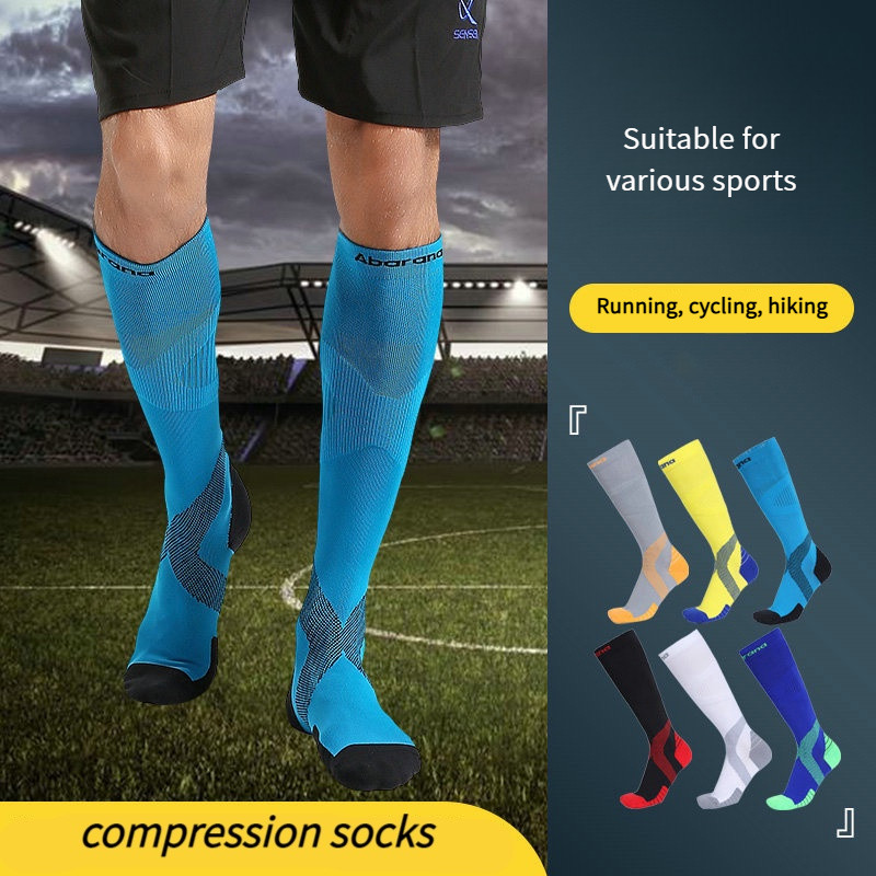 ถุงเท้าวิ่งมืออาชีพถุงเท้ากีฬาคู่ถุงเท้าบีบอัดถุงเท้าน่องบีบอัดปีนเขาขี่จักรยานกีฬาหลายคนที่เหมาะสม