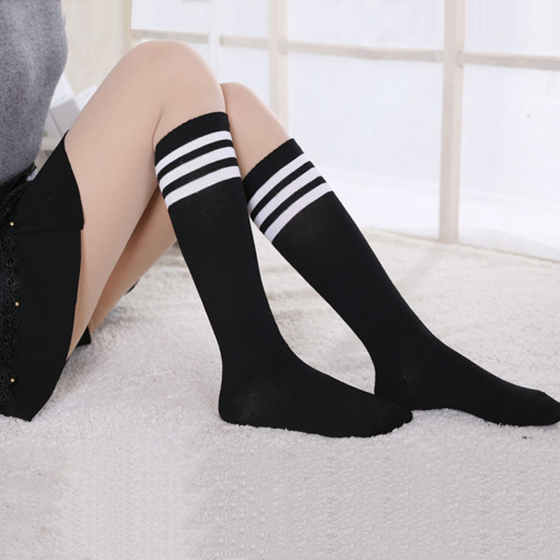 อะนิเมะคอสเพลย์ถุงน่องสีดําสีขาวสีฟ้าสีแดงลายถุงน่องการ์ตูนญี่ปุ่นถุงน่องสําหรับผู้หญิงสาวผ้าฝ้ายยาว