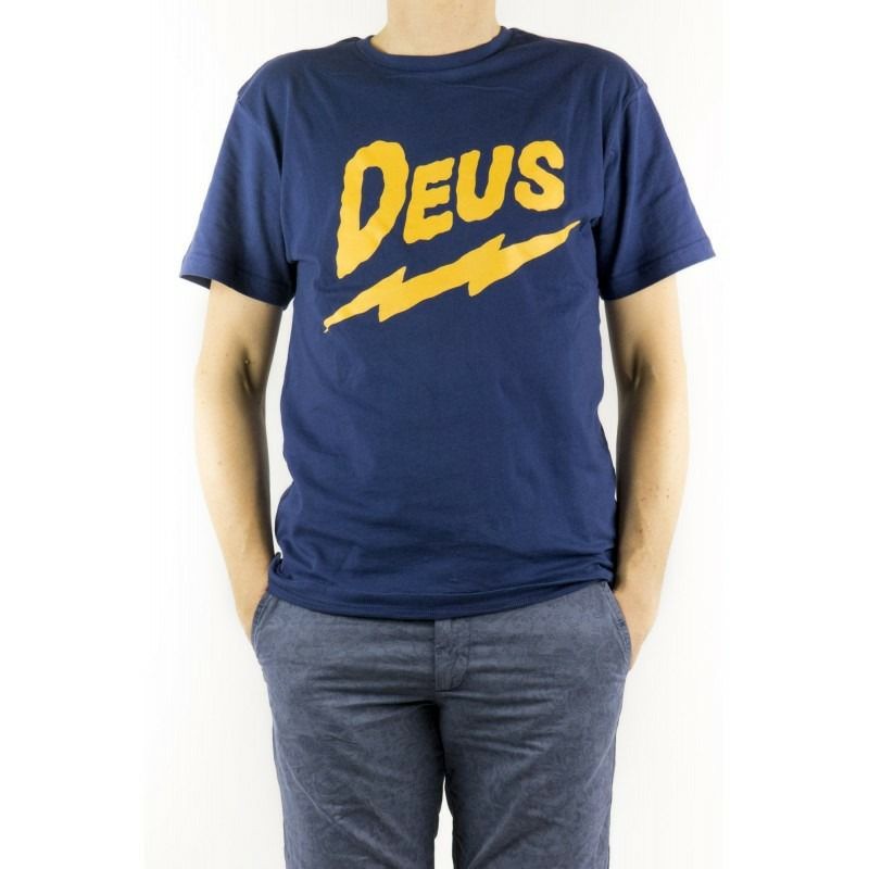 เสื้อยืด Deus ex Machina