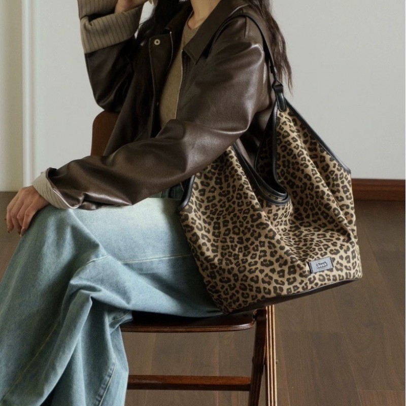 LHL BOUTIQUE leopard bag กระเป๋าสะพายข้าง ลายเสือดาว  เบา ถุงใบใหญ่ tote bag