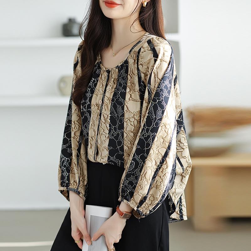 เสื้อชีฟองแขนพัฟสตรีวินเทจหรูหราเบาๆลายคลาสสิกทรงหลวมเหมาะกับใส่ทํางานหรือชุดลําลอง
