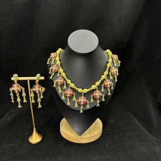 ชุดไทยซ็ตโบราณสร้อยชุดต่างหูเพื่อนเจ้าสาวเจ้าสาว thai weddin…