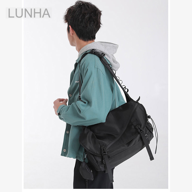 Mens Crossbody Messenger Bag ความจุขนาดใหญ่กระเป๋าสะพาย Oxford กันน้ําสําหรับลําลองกลางแจ้ง