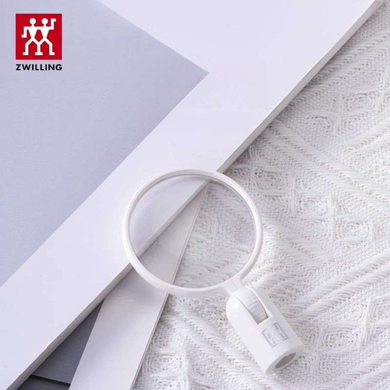 /กรรไกรตัดเล็บแว่นขยายของเยอรมัน Zwilling ใช้ร่วมกัน