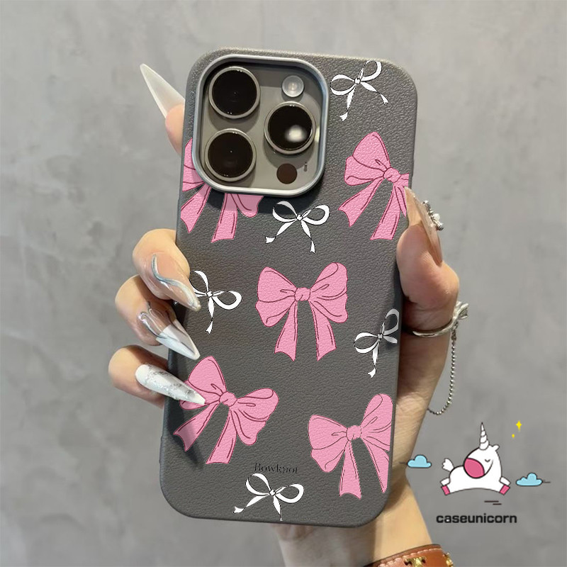 Dreamy การ์ตูน Bowknot สําหรับ IPhone 15 16 12 11 13 14 Pro Max XR 16Plus X XS Max 14 16 Plus แฟชั่นสีชมพูน่ารักโบว์หรูหรา 2 ใน 1 กรอบโลหะหนังกรณีเนื้อ