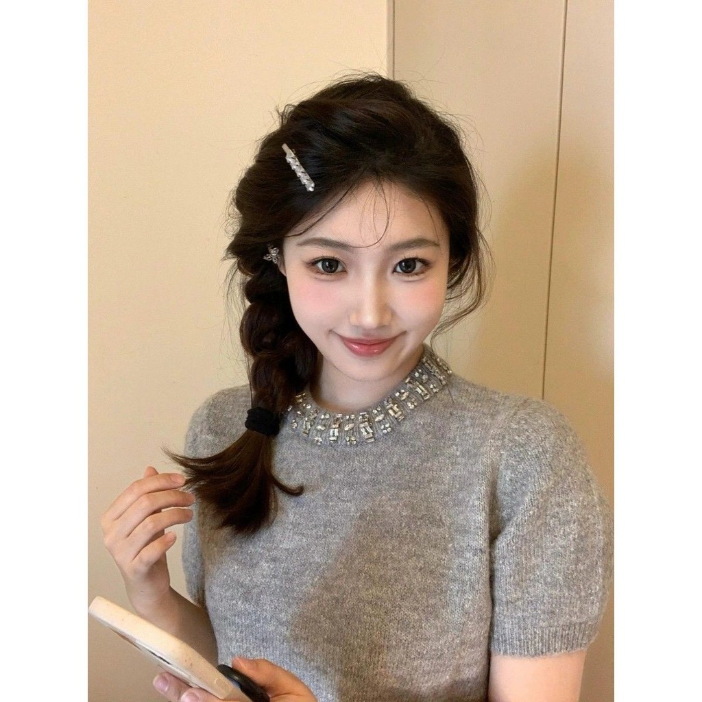 Style miu Laced-Up Diamond Sweater เสื้อยืดแขนสั้นผู้หญิงหลวมขี้เกียจเสื้อถักสั้นด้านบน