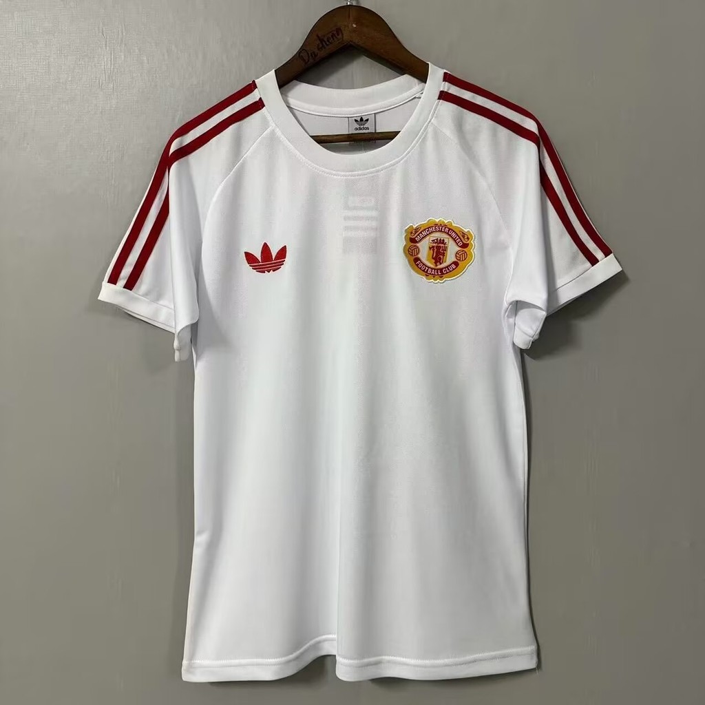 แฟน ๆ 2425 เสื้อฟุตบอลวัฒนธรรมย้อนยุคแมนเชสเตอร์ ยูไนเต็ด เสื้อยืดแขนสั้นคุณภาพสูง S-4XL