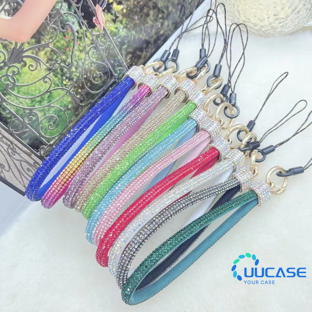 เคสโทรศัพท์มือถือ ป้องกันการสูญหาย ประดับเพชร พร้อมสายคล้องข้อมือ เหมาะกับของขวัญคริสต์มาส สําหรับเด็กผู้หญิง