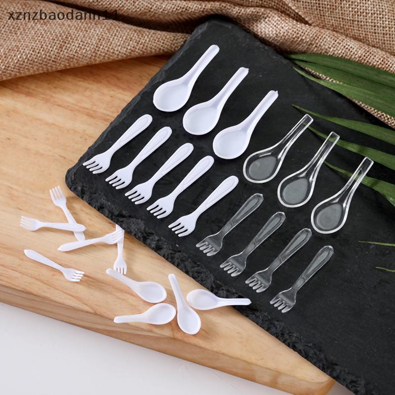 [xznm] 10ชิ้น1/12ตุ๊กตาจําลองช้อนส้อมชุดตุ๊กตามินิครัวบนโต๊ะอาหารรุ่นตุ๊กตาอุปกรณ์ตกแต่งบ้าน อืม
