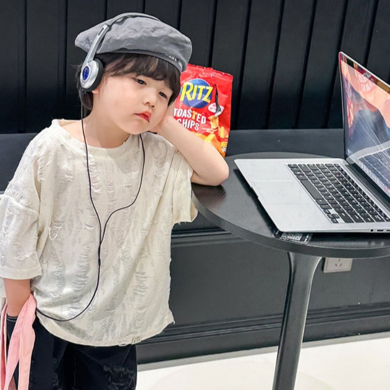 Kidเสื้อยืดรอบคอแขนสั้นบางหลวมTเสื้อธรรมดาHole Breaking Design Topsแฟชั่นเด็กสาวUnisexสวมใส่