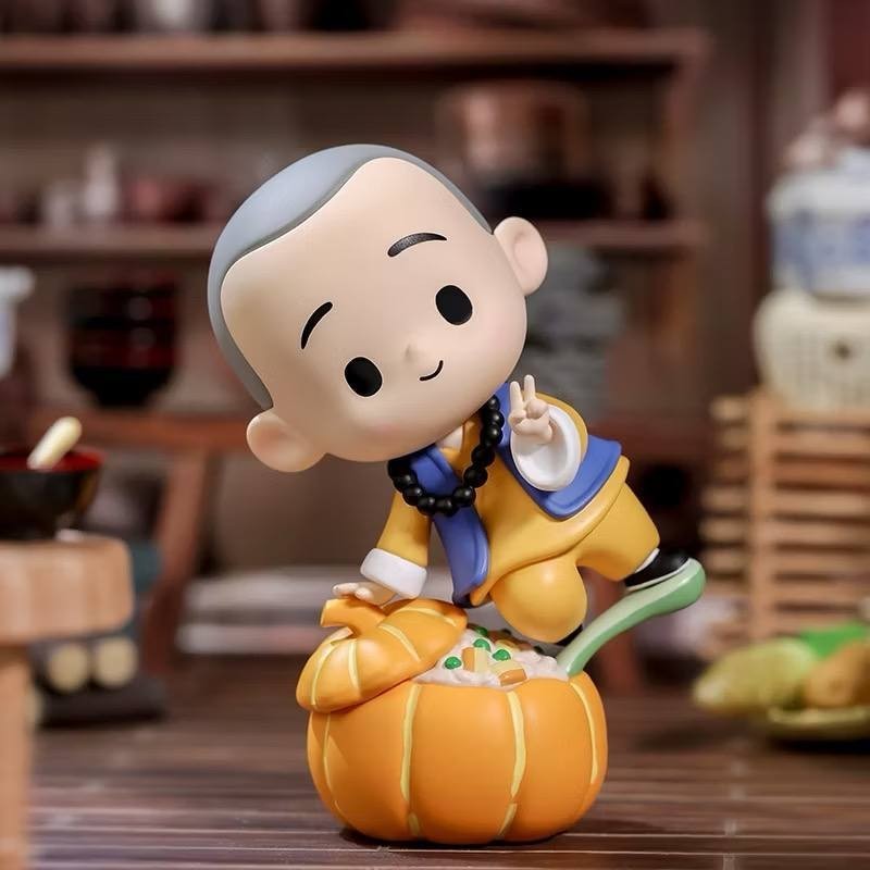 Pop Mart blind box พระน้อย, chibi palm mary character รุ่น Nugen gia group cao Dat p1 q5