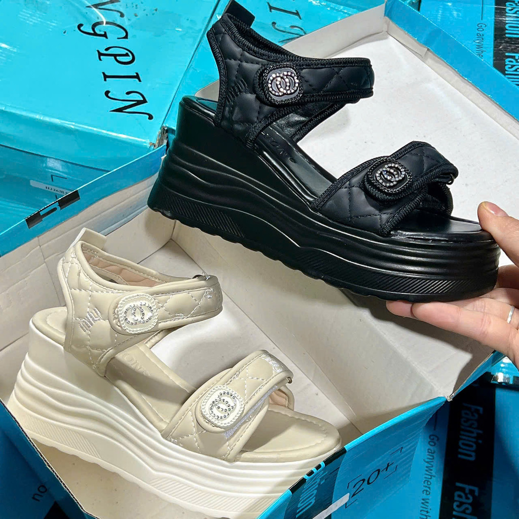 รองเท้าแตะพื้นแบนพร้อม INFINITE ROCKED high sole, รองเท้าแตะหนัง ADJUSTABLE, พื้นรองเท้าสูง 7 ซม.