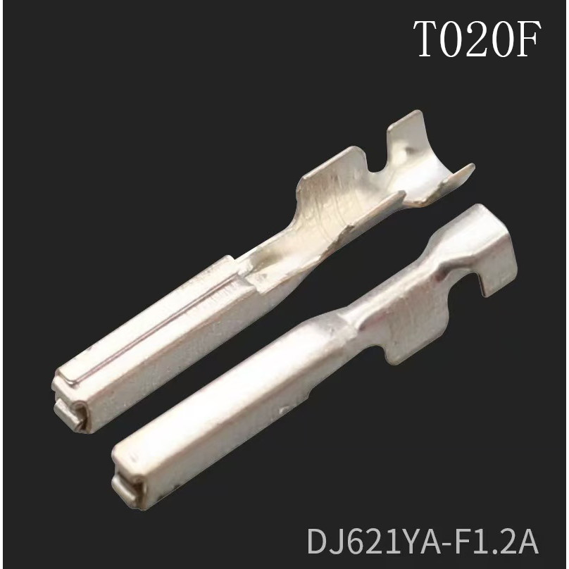 T020F ในประเทศ DJ621YA-F1.2A ขั้วต่อในประเทศ 1393366-1 ขั้วต่อ สปริงปลั๊กเทอร์มินอล