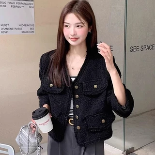 SuySuy พร้อมส่ง เสื้อคลุม แขนยาว สไตล์คุณหนู เนื้อผ้าทวิต ดีเทลแต่งกระเป๋า งานสวยหรูหรา กระดุมผ่ากลาง สไตล์มินิมอล