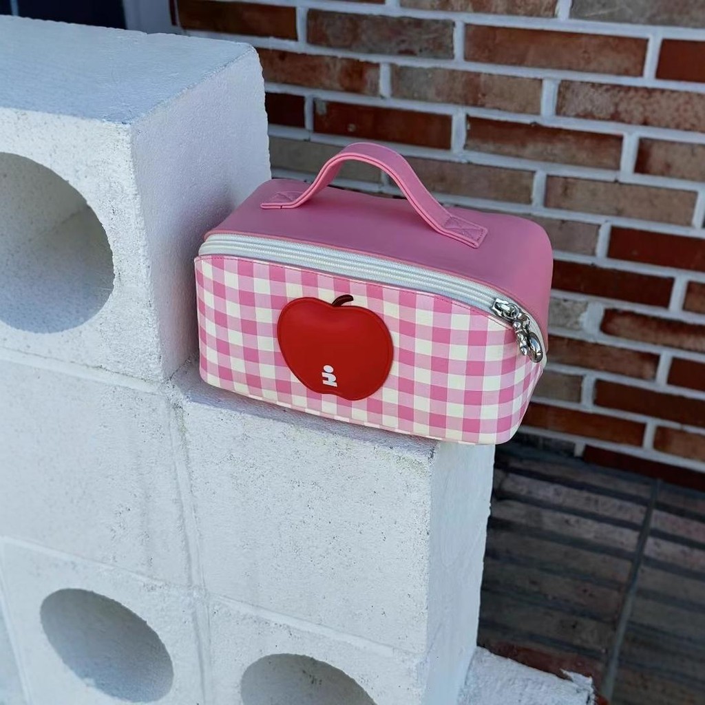 [สต๊อกพร้อม]100% Tagi.สินค้าใหม่<i>apple Puff Cute Waterproof Portable Storage Bag</i>
