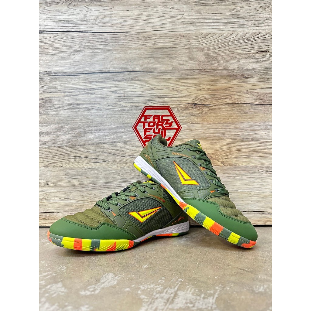 WINGZ DESALA WZ2311AG (HIJAU) KASUT FUTSAL