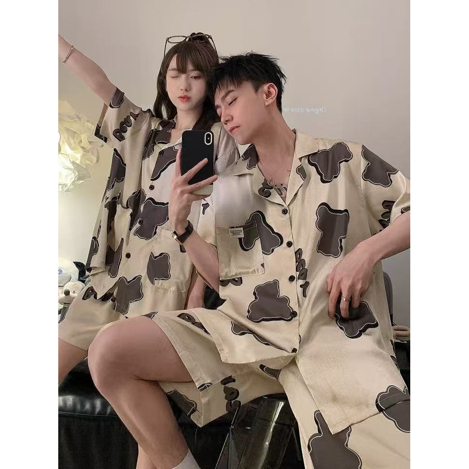 YYZ SPS ชุดนอนคู่ชาย-หญิง ชุดนอนแขนสั้นขาสั้น เนื้อผ้านุ่ม ลื่น ใส่สบายมากๆ สินค้าพร้อมส่งไม่ต้องรอนาน