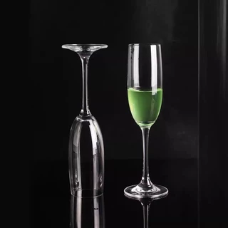แก้วแชมเปญ CHAMPAGNE แก้วไวน์ สวยหรูหรา ขนาด185 ml แก้วมีก้าน