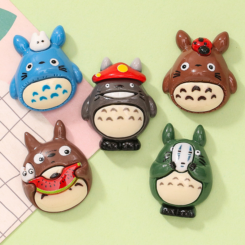 การ์ตูน Spirited Away รองเท้า Charm Totoro การออกแบบ Jibbits ไม่มี Face Man designcs jibitz อะนิเมะแ