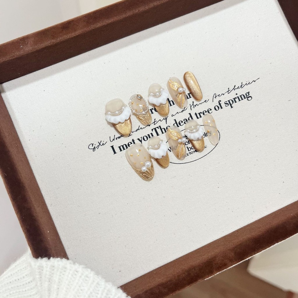 100% handmade Almond Autumn Golden CAT EYE เล็บปลอม Art นำกลับมาใช้ใหม่และถอดออกได้