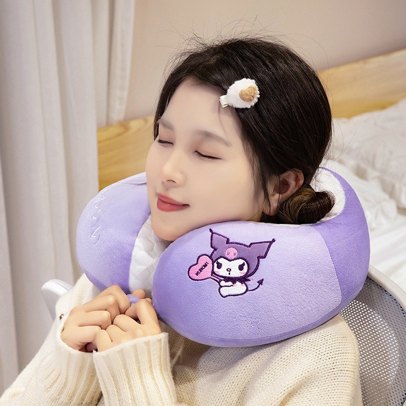 การ์ตูน Kuromi My Melody Cinnamoroll หมอนรองคอรูปตัวยู Pochacco Travel Nap หมอนสํานักงานหมอนสาวของขวัญ