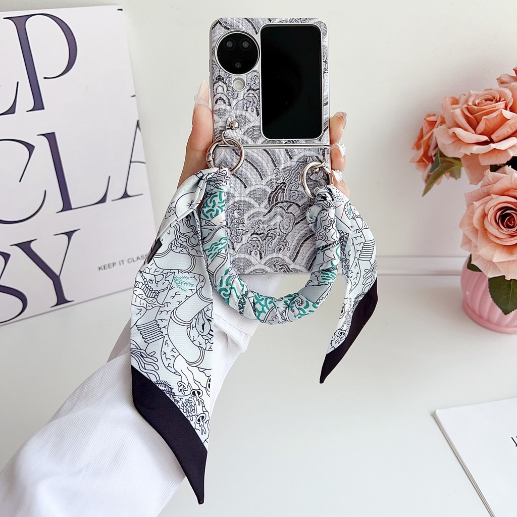 พรีเมี่ยมหรูหราที่ไม่ซ้ํากันเย็บปักถักร้อย Crafted พับเคสโทรศัพท์สําหรับ OPPO Find N3 Flip Casing สําหรับ OPPO Find N2Flip แฟชั่นออกแบบด้วยพรีเมี่ยมผ้าพันคอสร้อยข้อมือป้องกัน cove