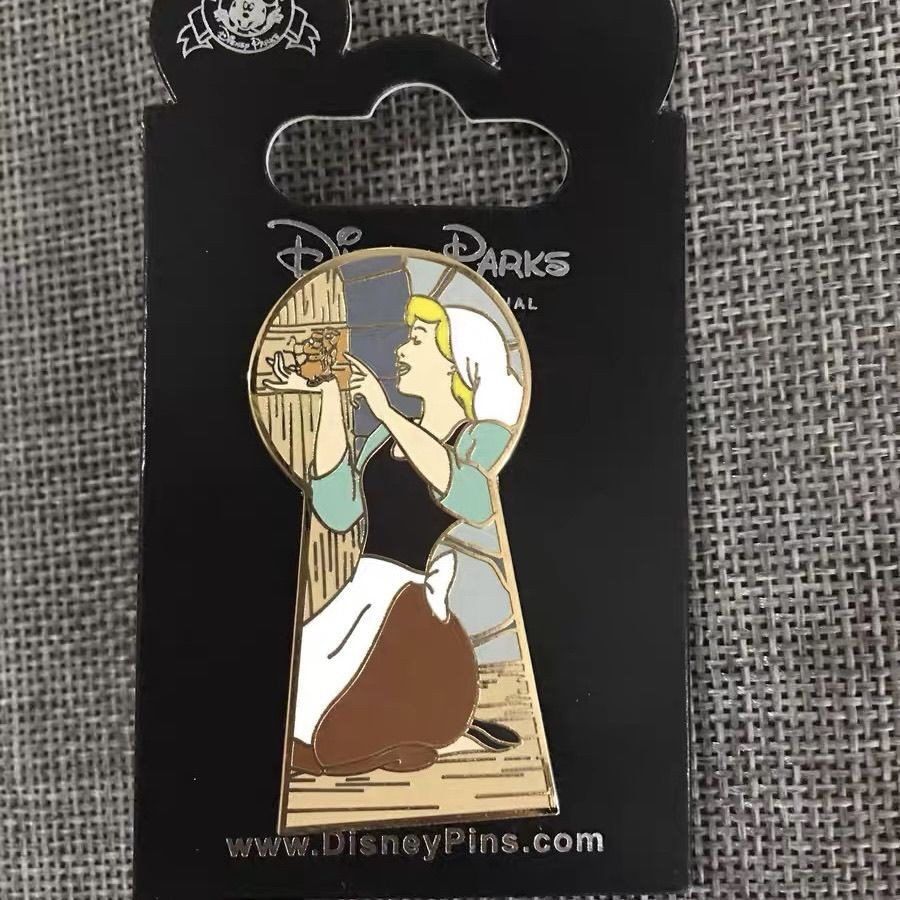 Disney Badge disney pin disney pin disney Medal Cinderella Limited Edition/Beads 254.4