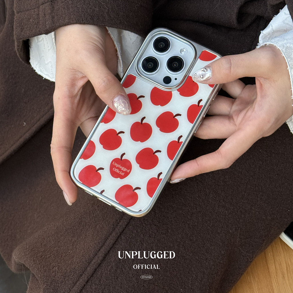 Niche Design Hand-Painted Red Apple Electroplating Silver Edge อะคริลิคเงาเคสโทรศัพท์ขนาดใหญ่เหมาะสําหรับ 16promax Shock-proof iPhone17promax